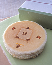 オリジナル焼印を押印したお菓子